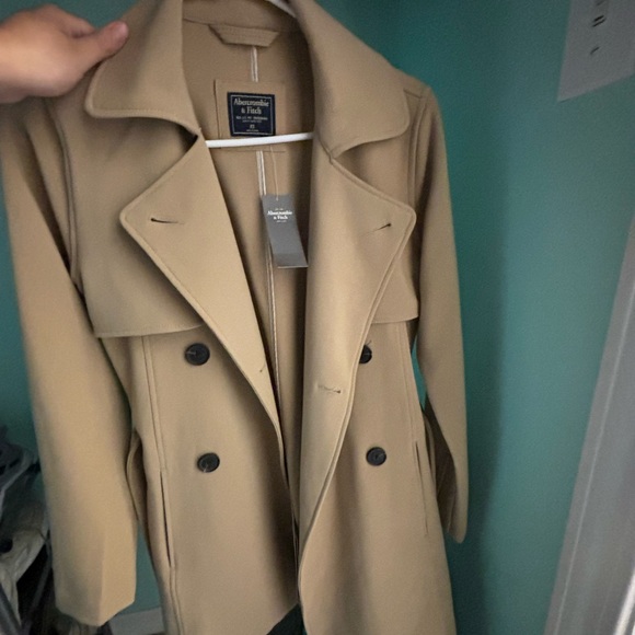 Coat - Picture 3 of 4